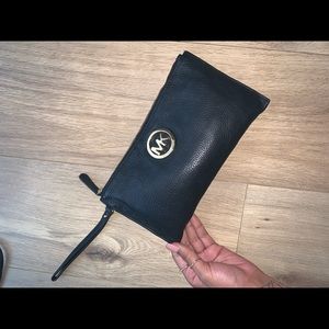 Michael Kors CLUTCH (BLACK)